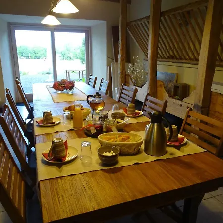 La Ferme De Madelonnet Bed & Breakfast Saint-Jeures