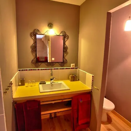 La Ferme De Madelonnet Bed & Breakfast *